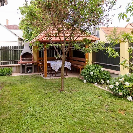 Vanilia Apartment