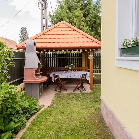 Vanilia Apartment Eger